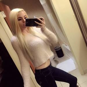 Meet your Posher, Christina